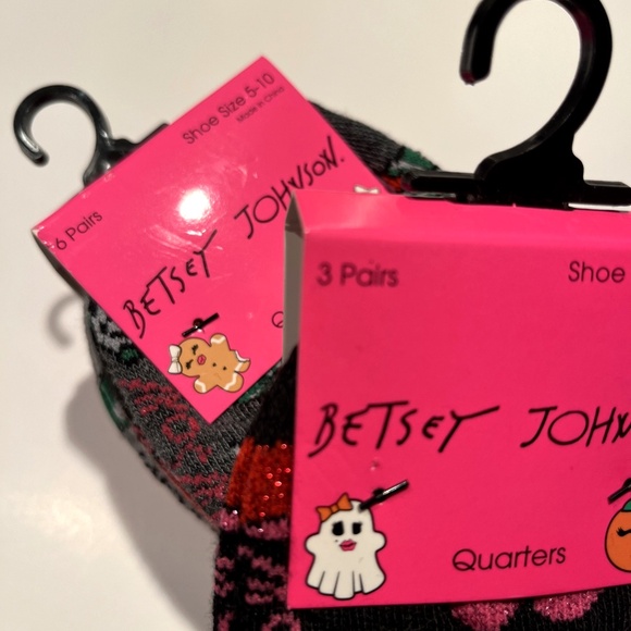 Betsey Johnson 9-Pair Holiday Quarter Socks Halloween & Christmas Bundle Sz 5-10 - Picture 2 of 4